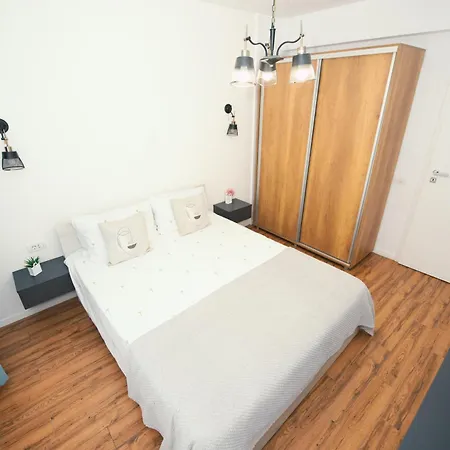 Apartment Dani *